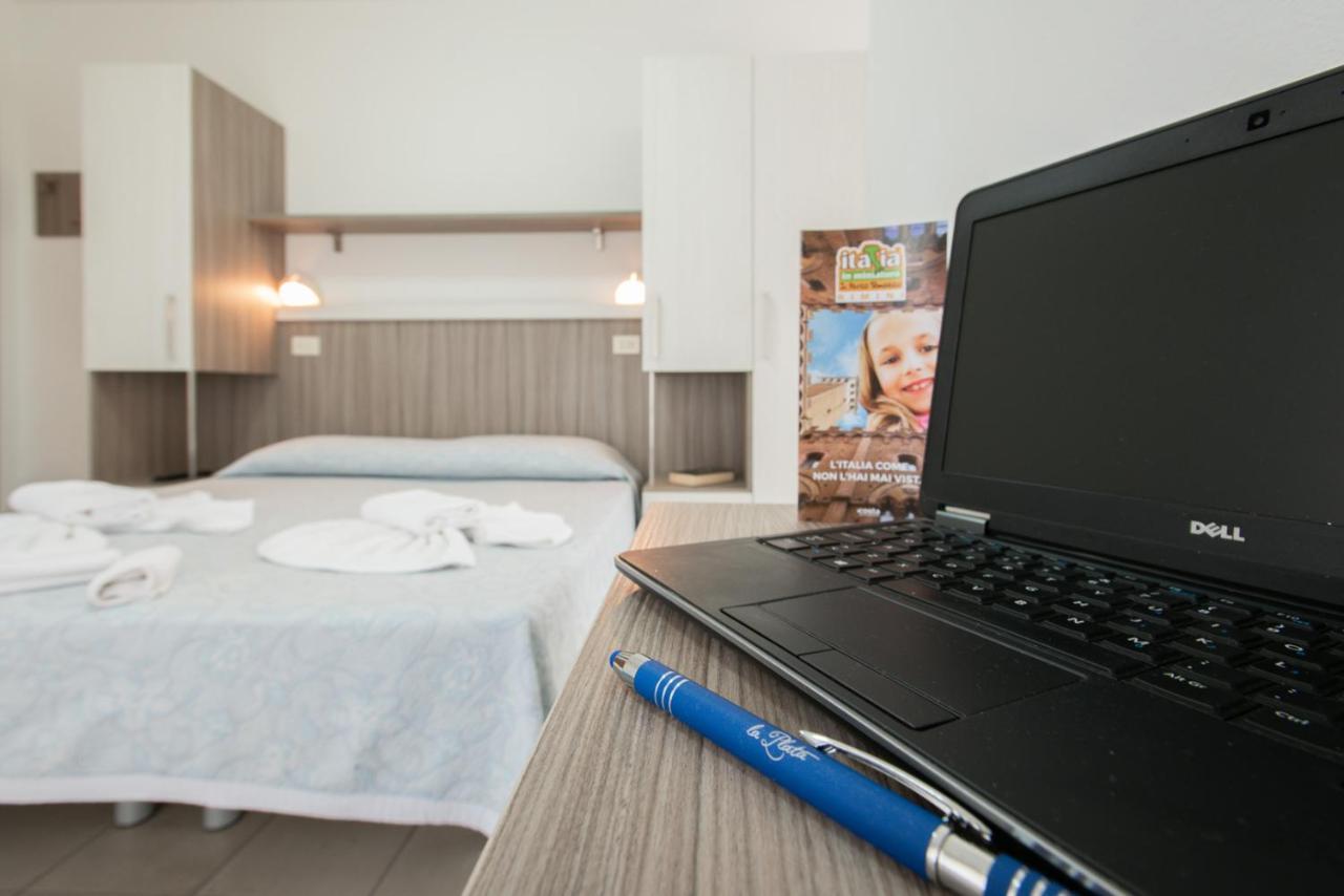 Hotel Consul - Family Hotel Riccione Bagian luar foto