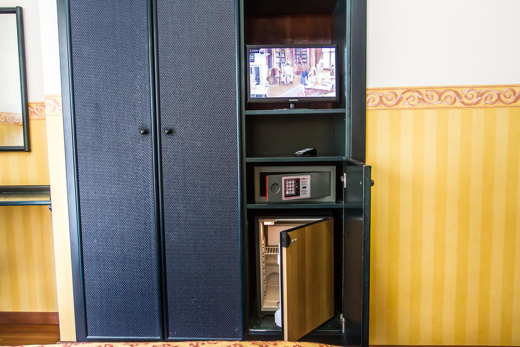 Hotel Consul - Family Hotel Riccione Ruang foto